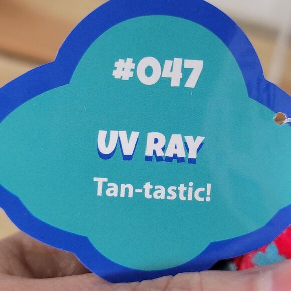 Cows vs Aliens: #047 UV Ray - w/tag - Picture 2 of 4